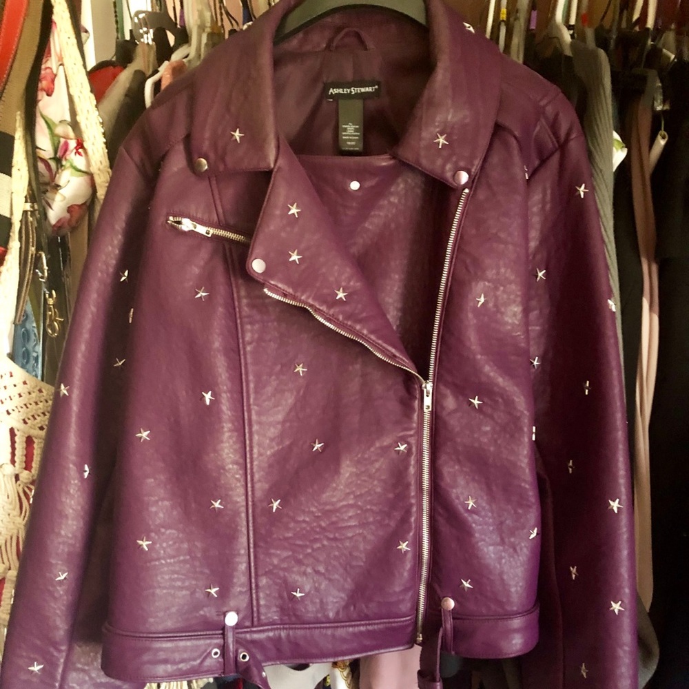 Nice leather short coat